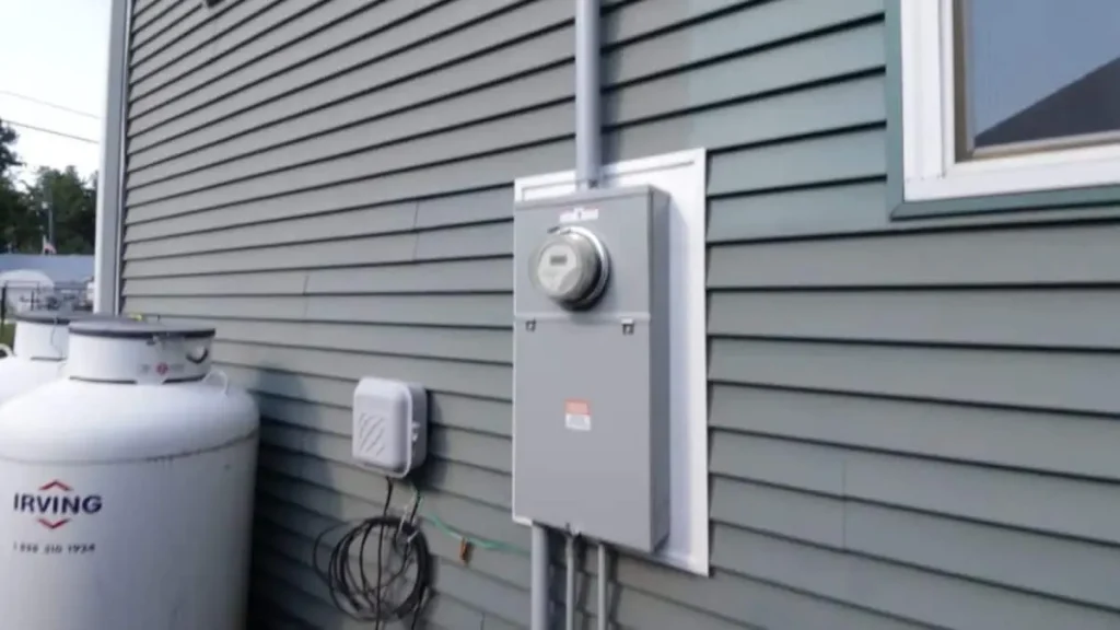 Proper Siding Around Electric Meter